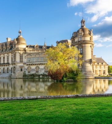 the-chateau-de-chantilly-in-ff215dd-800x800